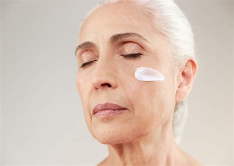 Achieve Smooth, Wrinkle-Free Skin with the Magic Wrinkle Minimizer